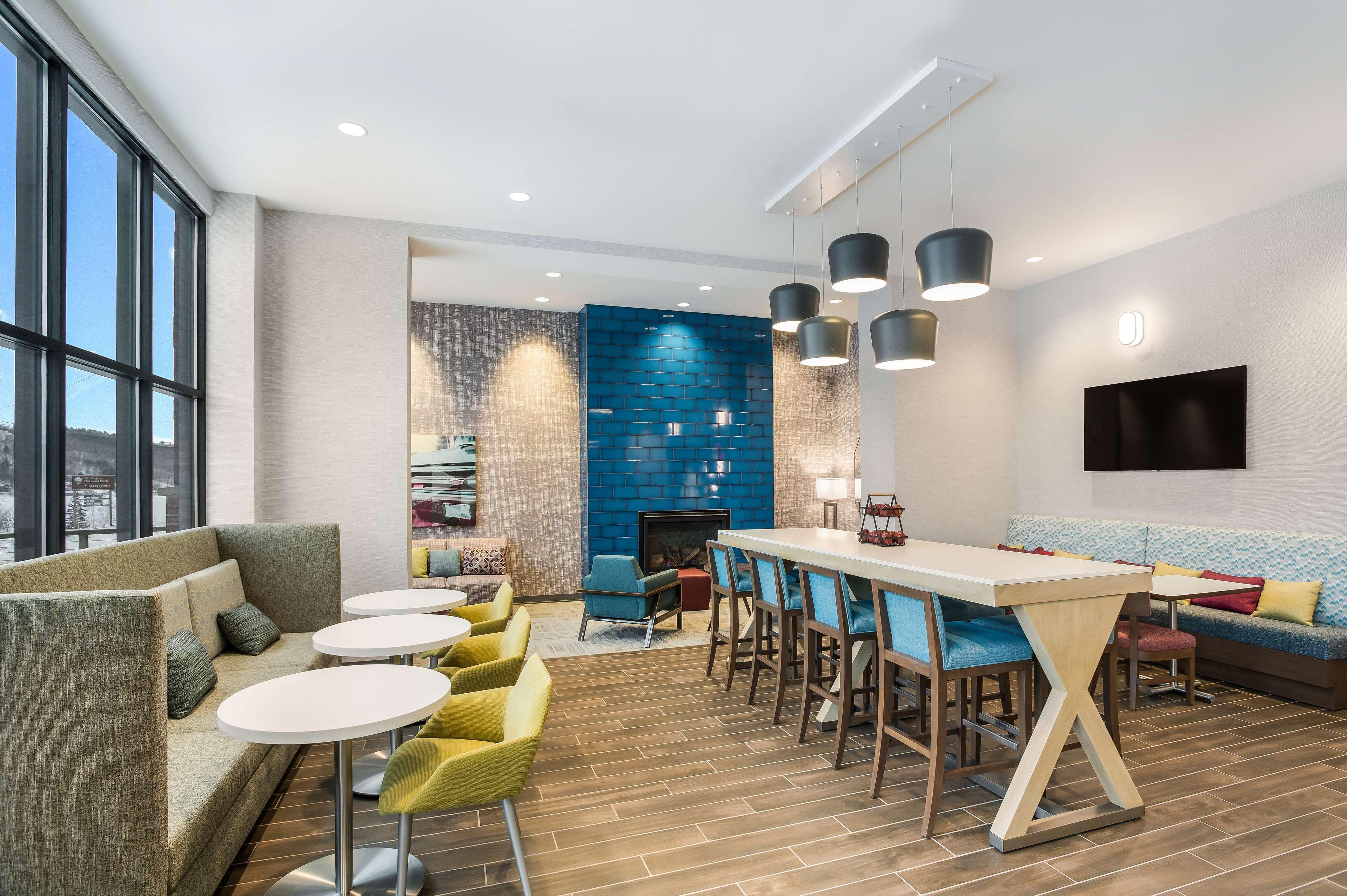 Hampton Inn & Suites Houghton Eksteriør billede