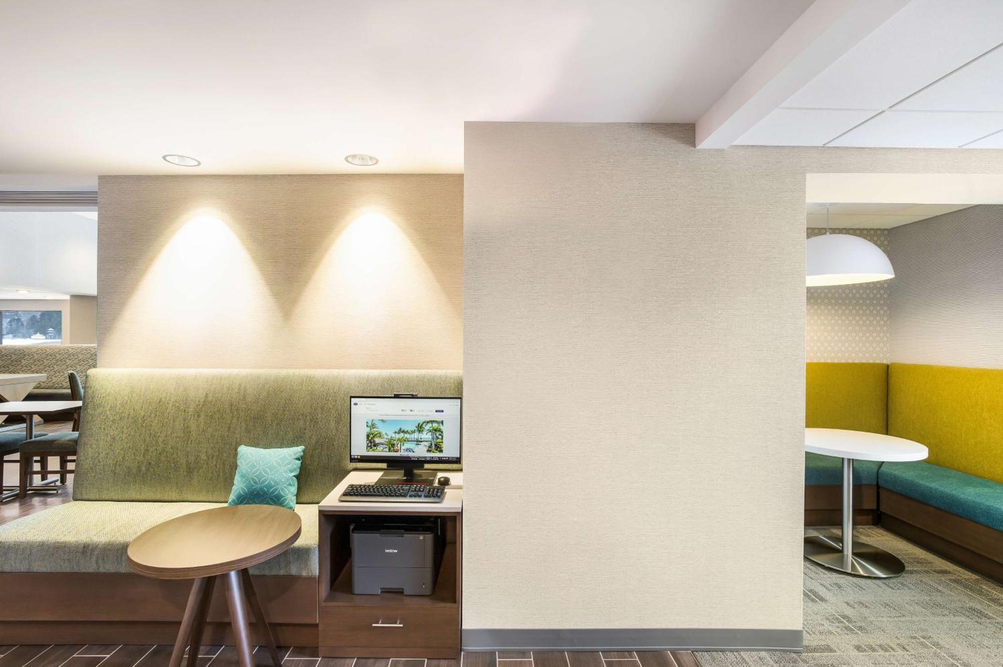 Hampton Inn & Suites Houghton Eksteriør billede