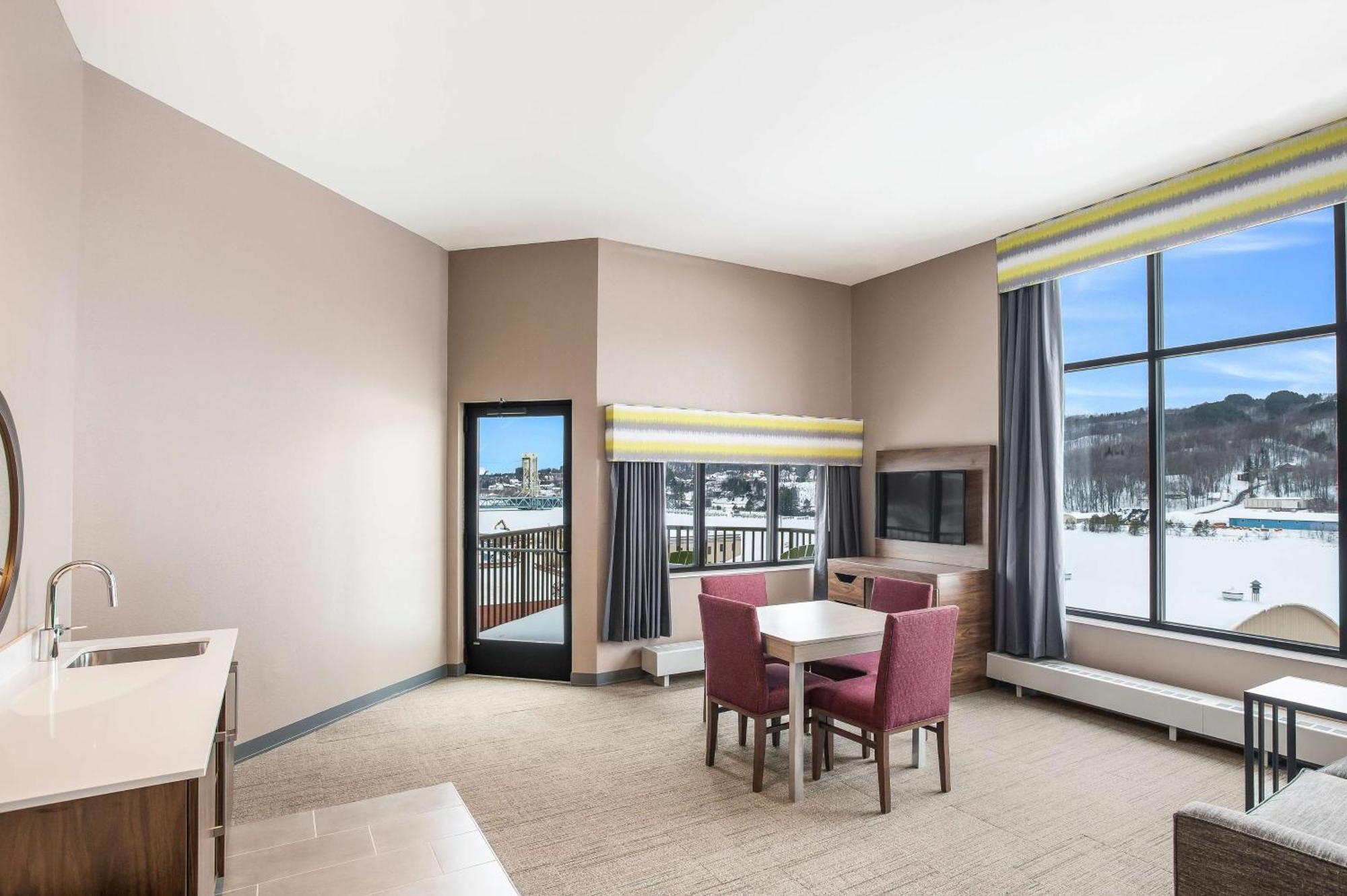 Hampton Inn & Suites Houghton Eksteriør billede